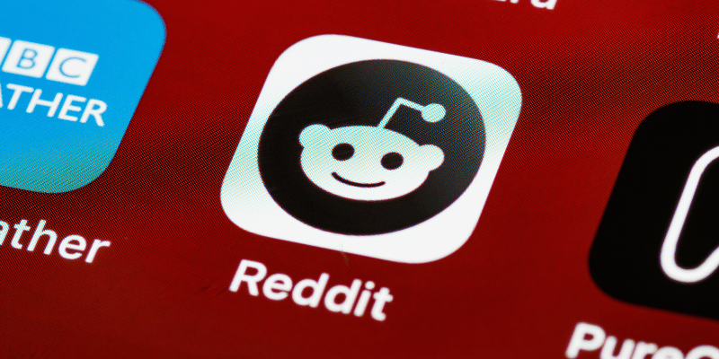 Reddit Signs AI Content Licensing Deal With Google